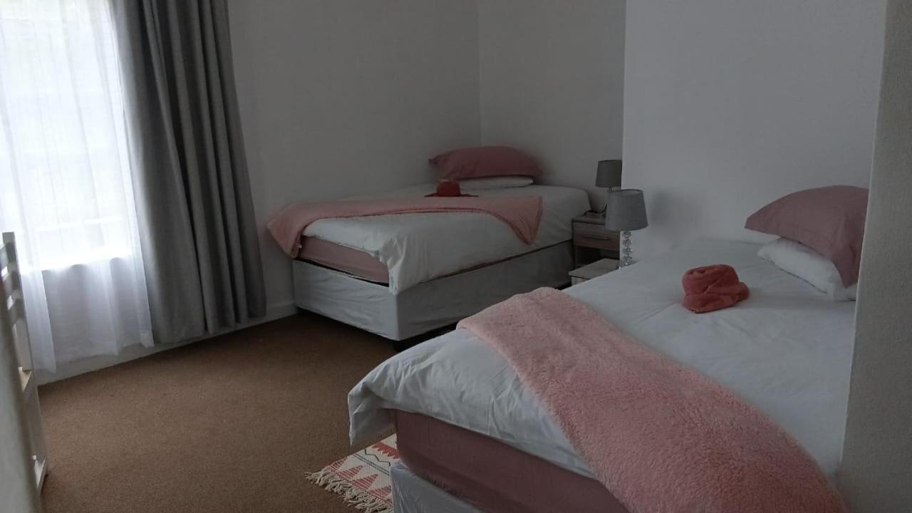 The Haven: Make Our Home Your Home エストコート エクステリア 写真